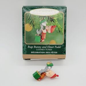 Bugs Bunny and Elmer Fudd Kissing MINIATURE Hallmark Keepsake Ornament Looney